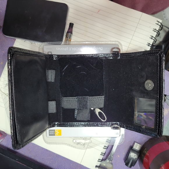 Case Logic TriFold Mirrored Wristlet Wallet Shoulder Bag NEW - Picture 12 of 13